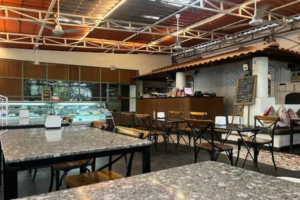 Kefi-Cafe And Bistro