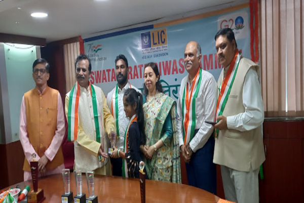 Vaingankar Insurance and Investment