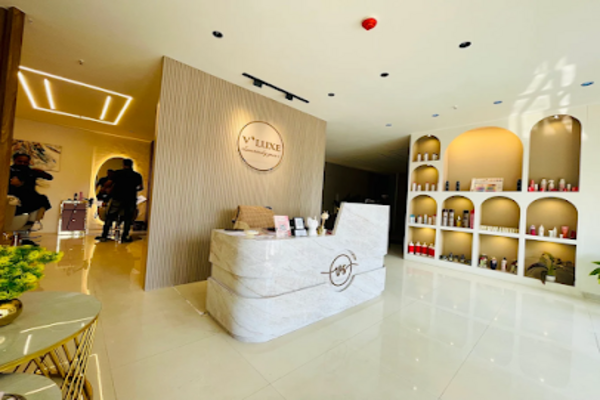 V luxe salon and spa