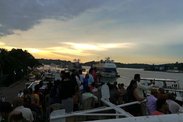 Fernandes Tour And Travels