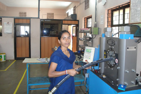 Fluidmac Hose Industries